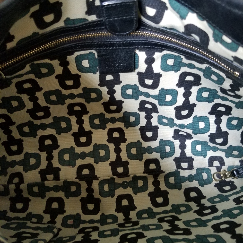 Gucci leather gg Handbag 💯% Authentic - Picture 12 of 14